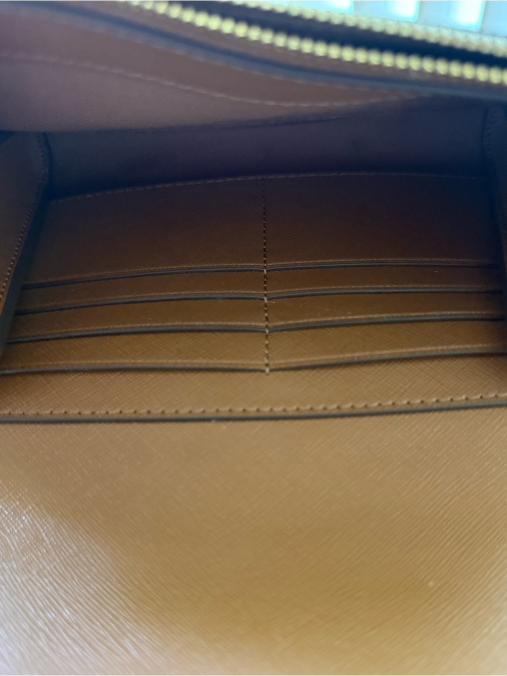 Tory Burch Tan Leather Chain Crossbody Bag Emerson Style Gold Accents - Picture 3 of 3